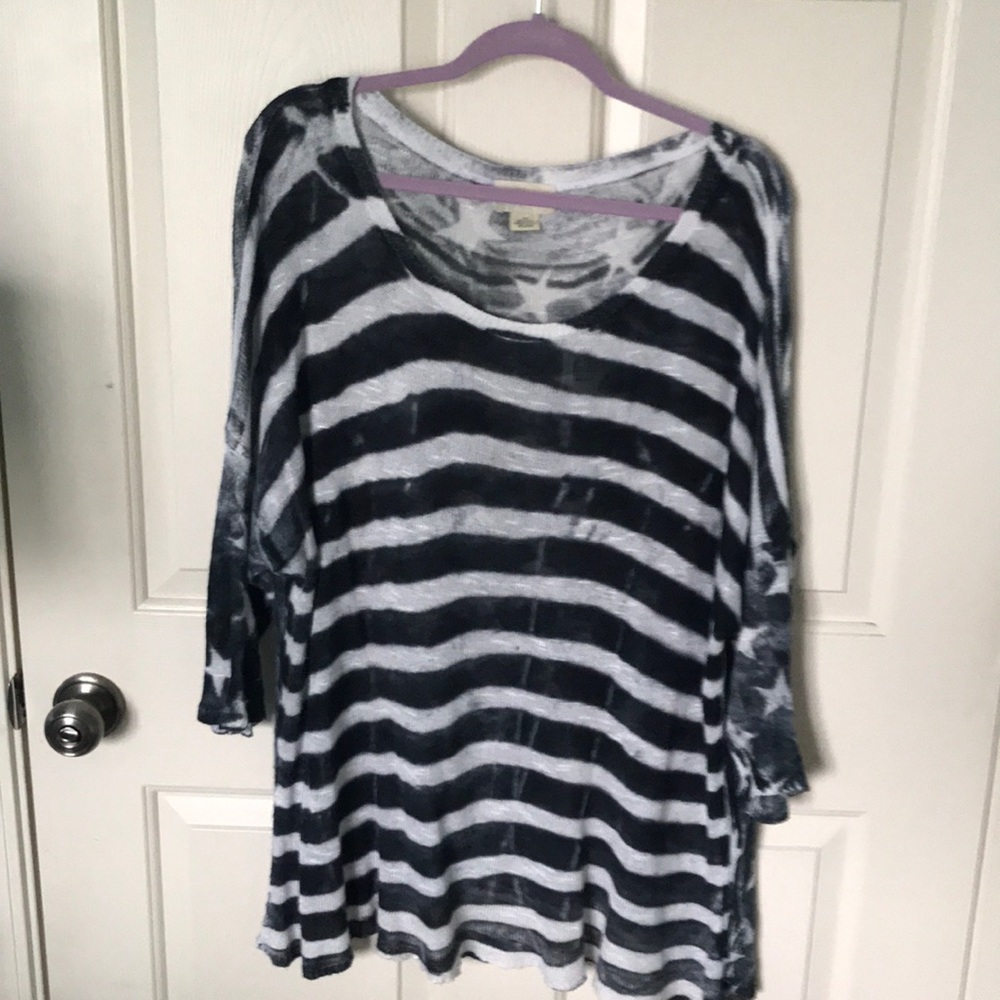 Light patriotic sweater